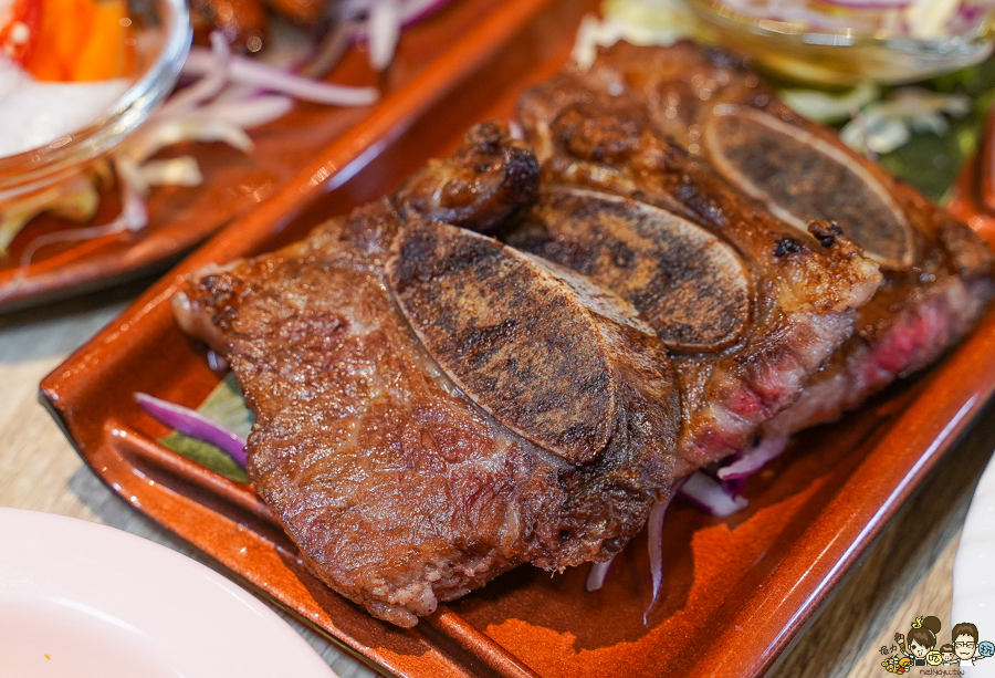 夢時代 美食 聚餐 家庭聚會 定食 套餐 公司聚餐 好吃 台灣小吃 家常料理 功夫菜色