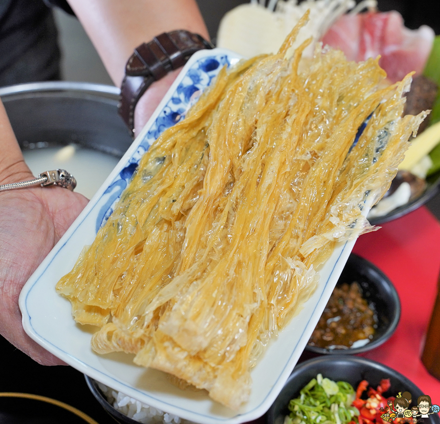 三民美食 鍋物 火鍋 簡餐 套餐 親子 家庭聚餐 聚會 榮皇 遊戲區 