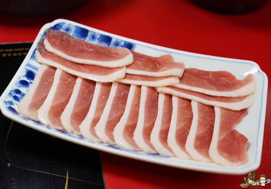 三民美食 鍋物 火鍋 簡餐 套餐 親子 家庭聚餐 聚會 榮皇 遊戲區 