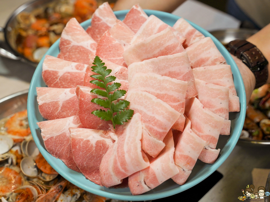 海鮮吃到飽 火鍋 鍋物 高雄火鍋 聚餐 約會 春囍 火鍋推薦 必吃 