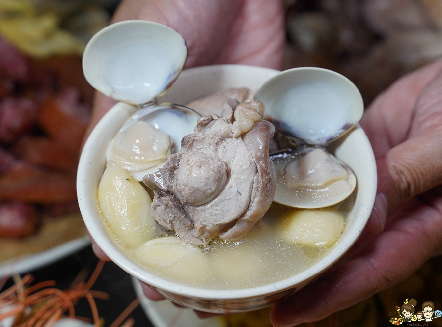 桶仔雞 烤雞 泰國蝦 雞湯 雞鍋 文山特區 聚會 聚餐 慶生 停車場 聚會 野菜 預約