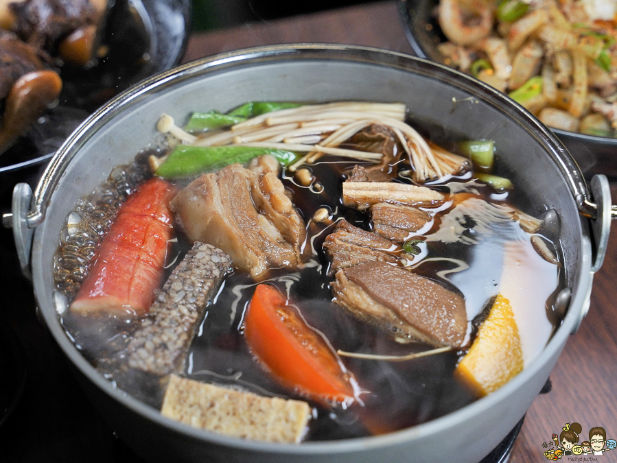 高雄羊肉 羊肉鍋 火鍋 鍋物 百元火鍋 鳳山火鍋 高雄火鍋 高雄美食 當歸羊肉 排骨