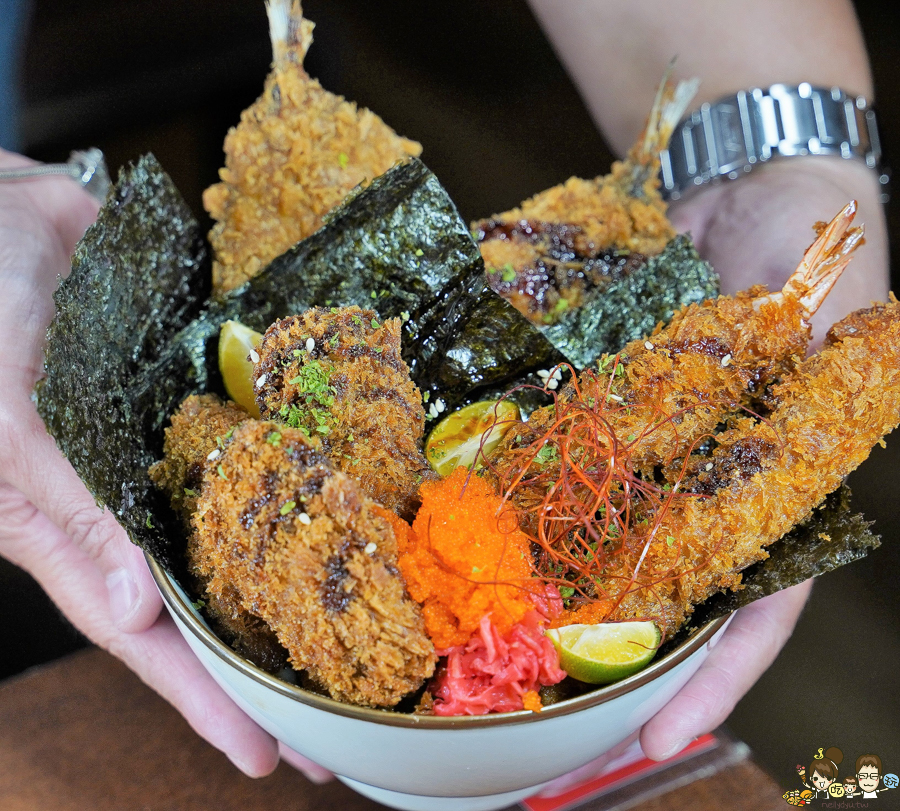 高雄 日本 居酒屋環境 霸氣 地標 日式 咖哩飯 蓋飯 好吃 排隊 超人氣 板前 大阪 高雄美食 高雄必吃