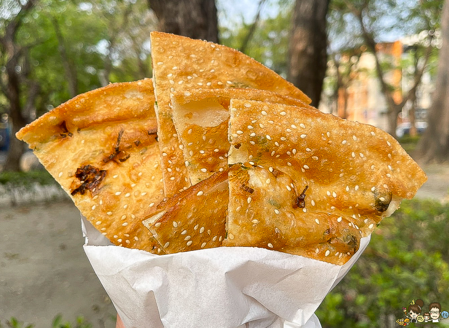 吉林夜市 美食 蔥油餅 好吃 高雄蔥油餅 脆皮 酥脆 小吃 台式下午茶 點心 高雄美食 夜市美食