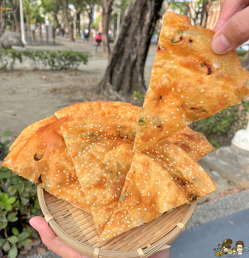 吉林夜市 美食 蔥油餅 好吃 高雄蔥油餅 脆皮 酥脆 小吃 台式下午茶 點心 高雄美食 夜市美食