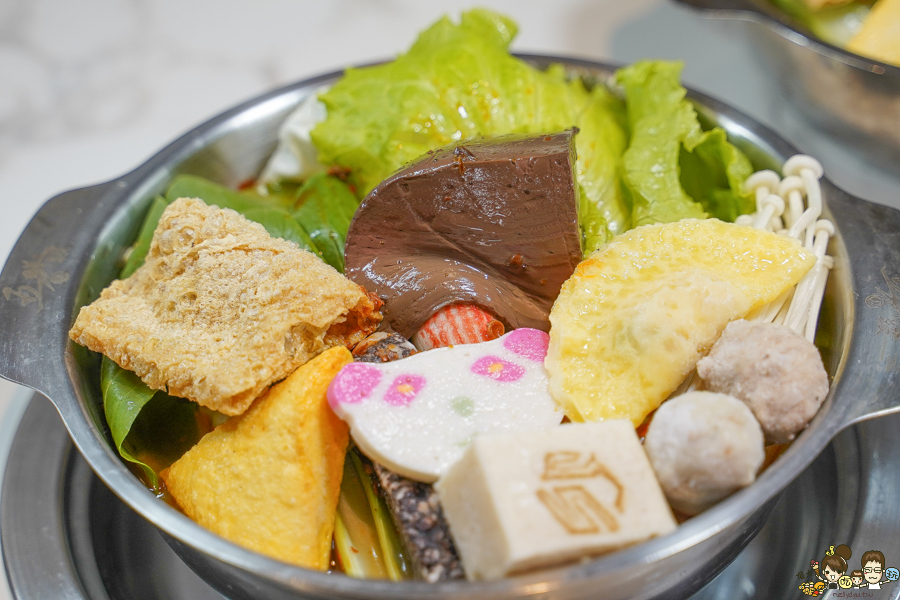 火鍋 鍋物 百元鍋物 高雄火鍋 高雄美食 聚餐 家庭聚會 親子用餐 美食 鍋 平價 五鮮級