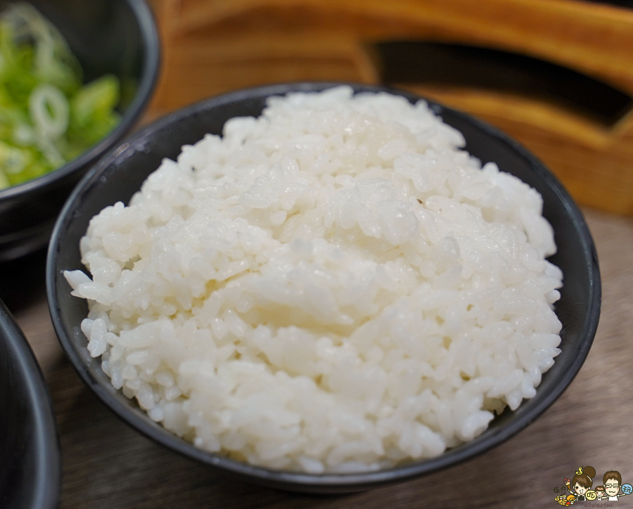 高雄美食 高雄火鍋 鍋物 百元火鍋 百元鍋物 麻辣鍋 養生鍋 素食鍋 高雄必吃 老字號 獨門 獨家 特製 獨特 必追