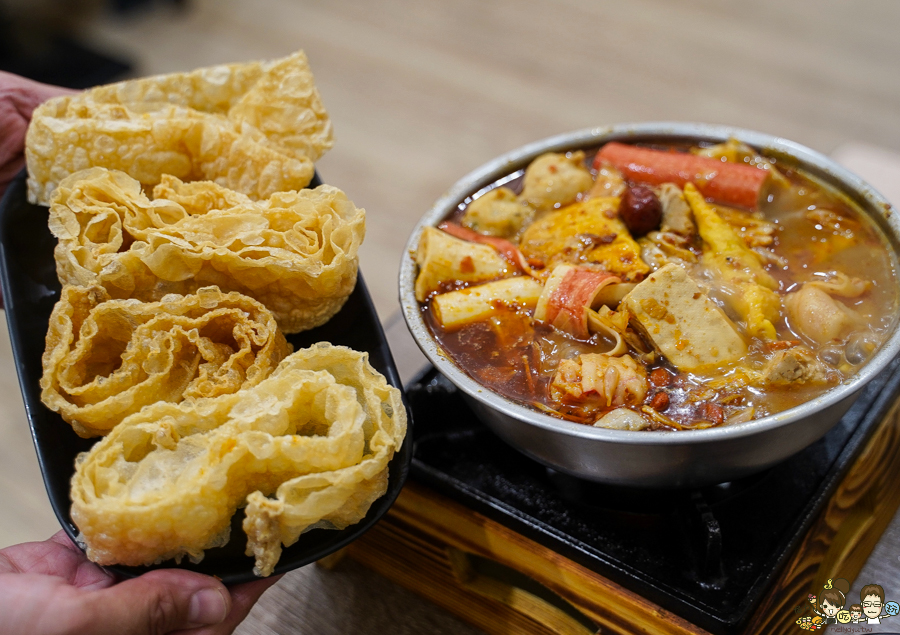 高雄美食 高雄火鍋 鍋物 百元火鍋 百元鍋物 麻辣鍋 養生鍋 素食鍋 高雄必吃 老字號 獨門 獨家 特製 獨特 必追