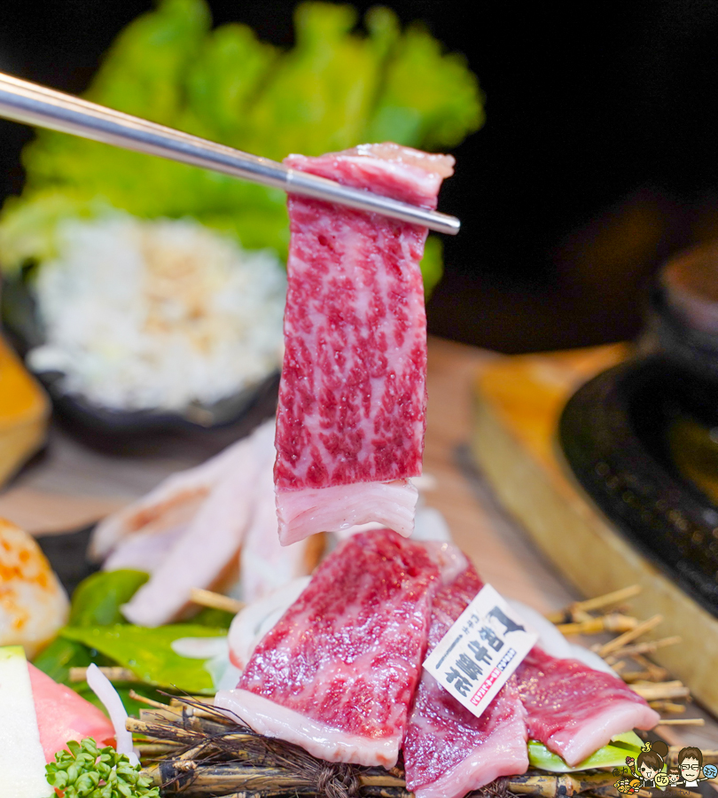 鬥牛士食堂 鐵板美食 炙燒 牛排 和牛 聚餐 家庭聚會 親子 吃美食 高雄美食 高雄超人氣 百貨商圈美食 