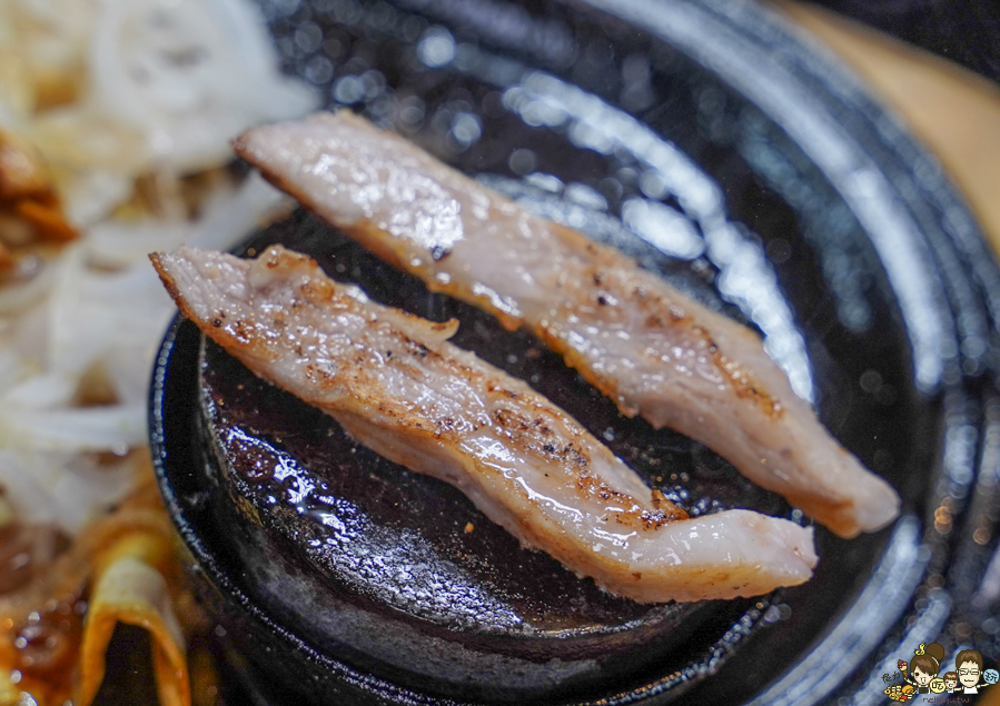 鬥牛士食堂 鐵板美食 炙燒 牛排 和牛 聚餐 家庭聚會 親子 吃美食 高雄美食 高雄超人氣 百貨商圈美食 