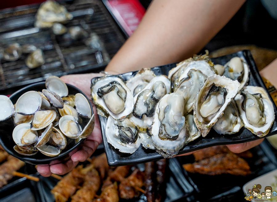 高雄 燒烤殿 吃到飽 青蚵 蛤蠣 串燒 小酌 喝酒 啤酒 暢飲 好吃 海鮮 獨創