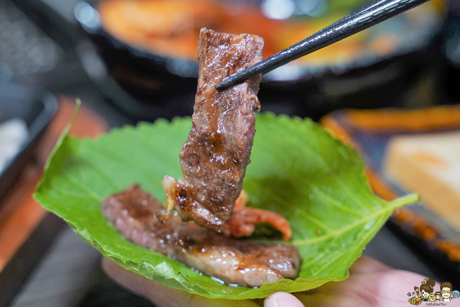 高雄燒肉 套餐 頂級 和牛燒肉 日式燒烤 炭黔燒肉 必吃 聚餐 約會 消夜 夜貓族 高雄必追 高雄美食