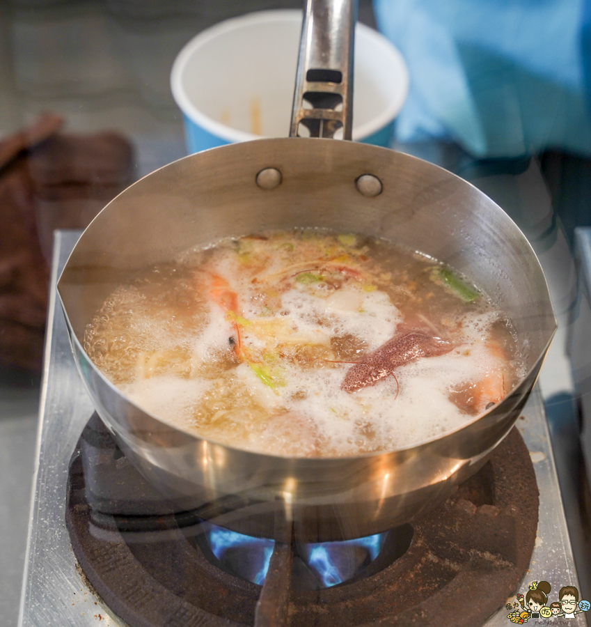 海鮮粥 蓋岡夫 海產粥 高雄 美食 必追 海鮮 五鮮級 鮮味 古早味 懷舊 