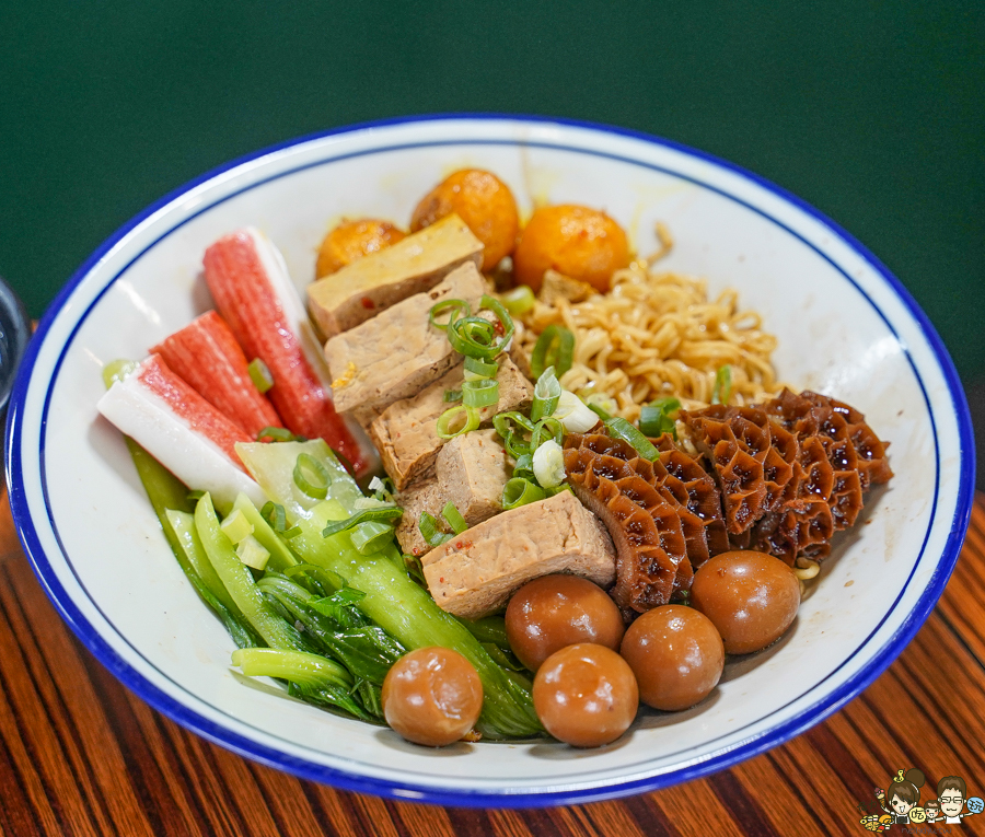 車仔麵 公仔麵 港式 香港美食 瓊姐車仔麵 咖哩魚蛋 必吃 正宗 港味