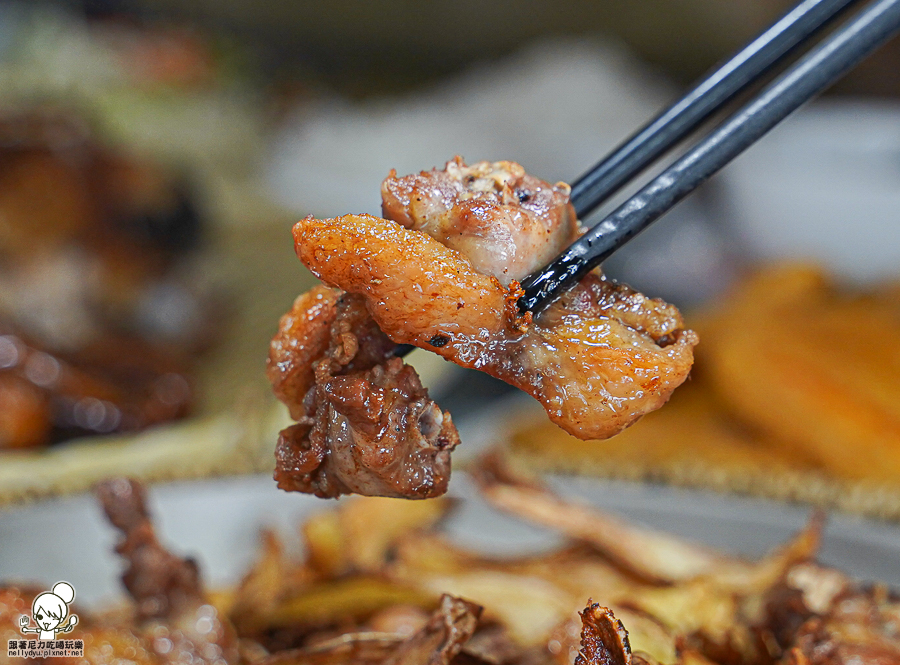 嘉義美食 甕窯雞 烤雞 脆皮烤雞 砂鍋魚頭 功夫料理 私房菜 交流道 必吃 嘉義