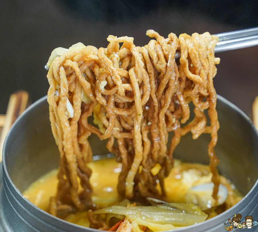 高雄鍋燒 好吃 胖達鍋燒 創意鍋燒 咖哩飯 學區 建工 必吃 