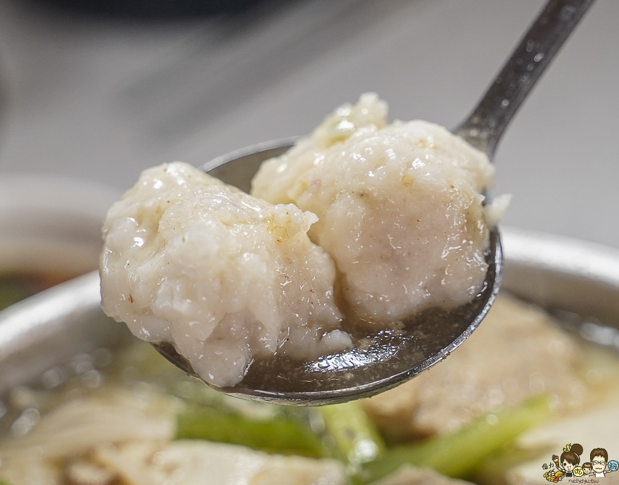 文山特區美食 鳳山美食 聚餐 約會 鍋物 好吃 親子 百元火鍋 個人鍋 吃火鍋 文山堂