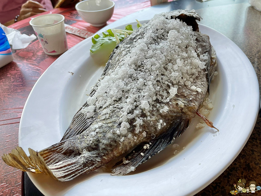 南投 活魚 烤魚 好吃 聚餐 美食 聚會 合菜 公田溝休閒廣場 活魚餐廳