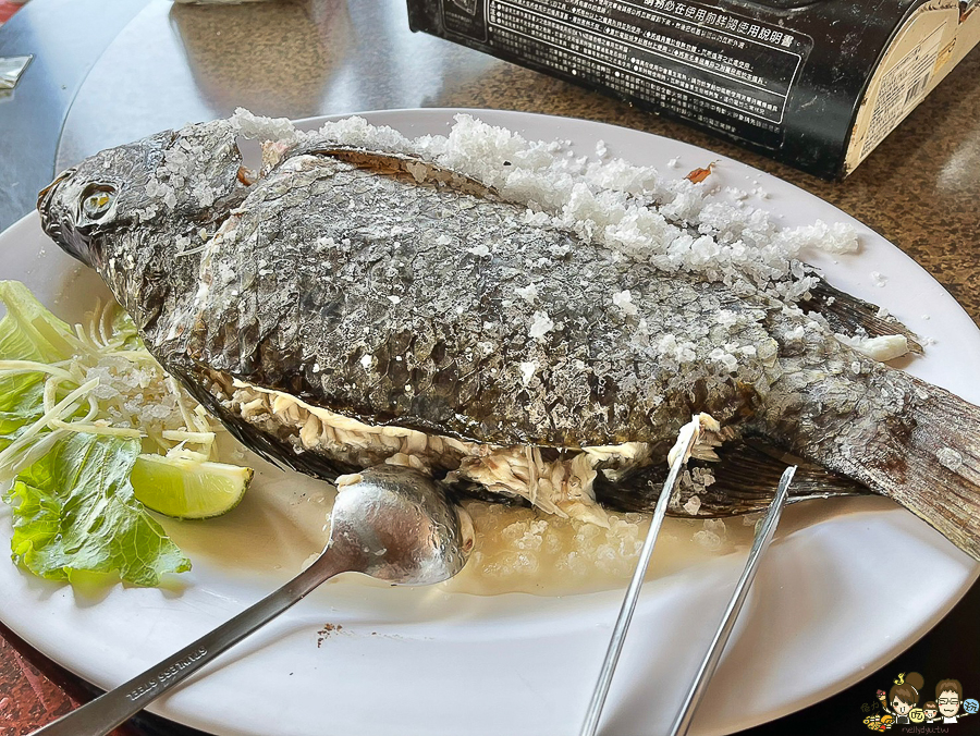 南投 活魚 烤魚 好吃 聚餐 美食 聚會 合菜 公田溝休閒廣場 活魚餐廳