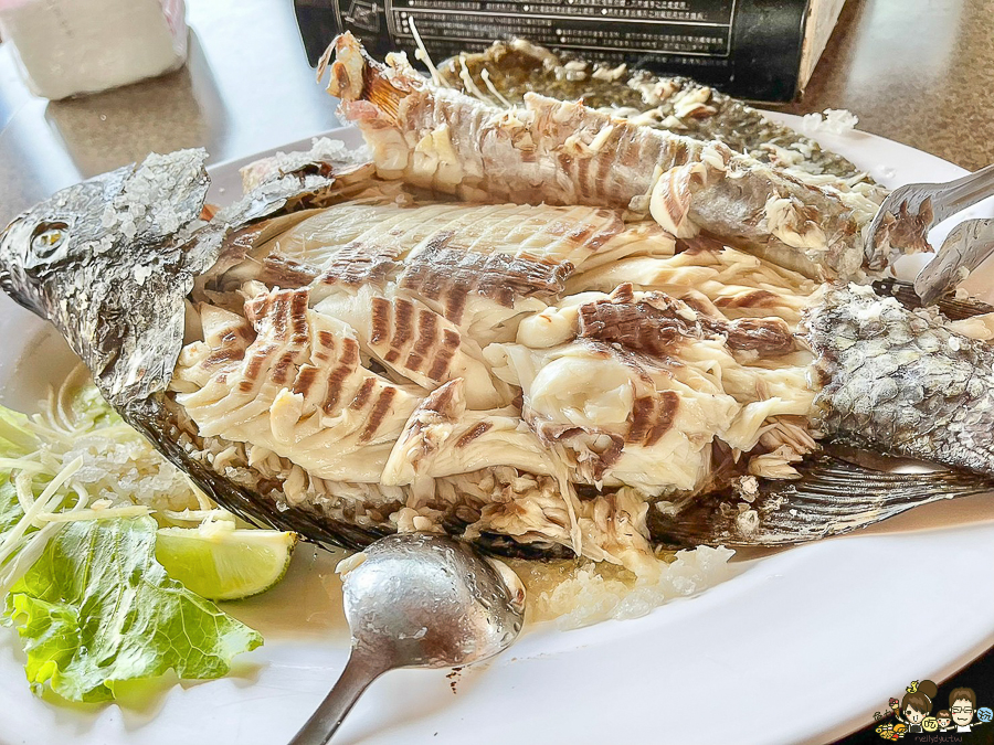 南投 活魚 烤魚 好吃 聚餐 美食 聚會 合菜 公田溝休閒廣場 活魚餐廳