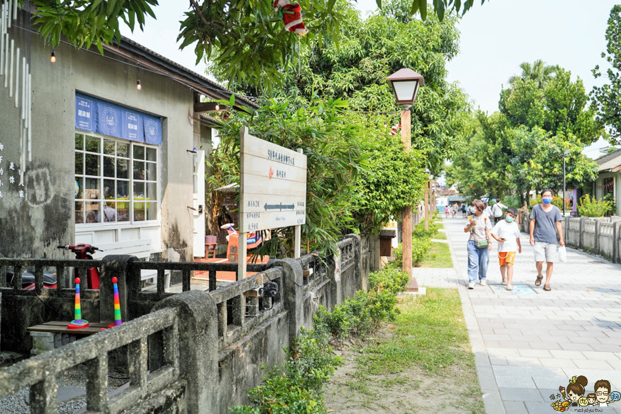 勝利星村 全台首創 長不大小學 懷舊 古早味 涼水攤 免費 好玩 換裝 學生制服 