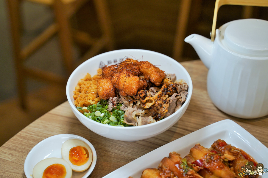 拌麵 乾濕兩吃 和林拾麵 左營麵店 麵店推薦 雞湯 獨家 首間 聚餐 家庭聚會 約會 吃麵 麵食