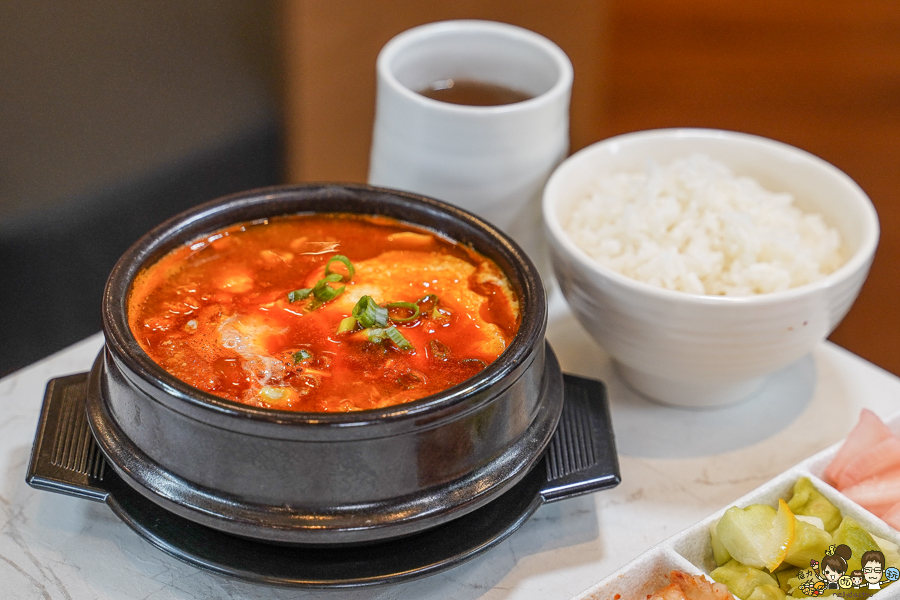 東京純豆腐 高雄第一間 豆腐煲 豆腐 好吃 甜點 聚餐 約會 百貨美食