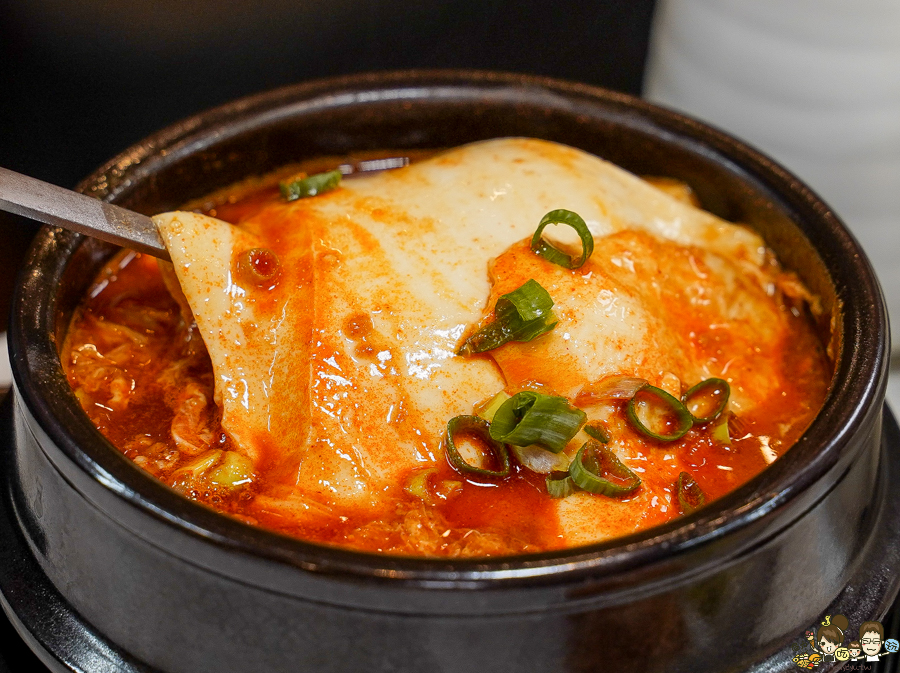 東京純豆腐 高雄第一間 豆腐煲 豆腐 好吃 甜點 聚餐 約會 百貨美食