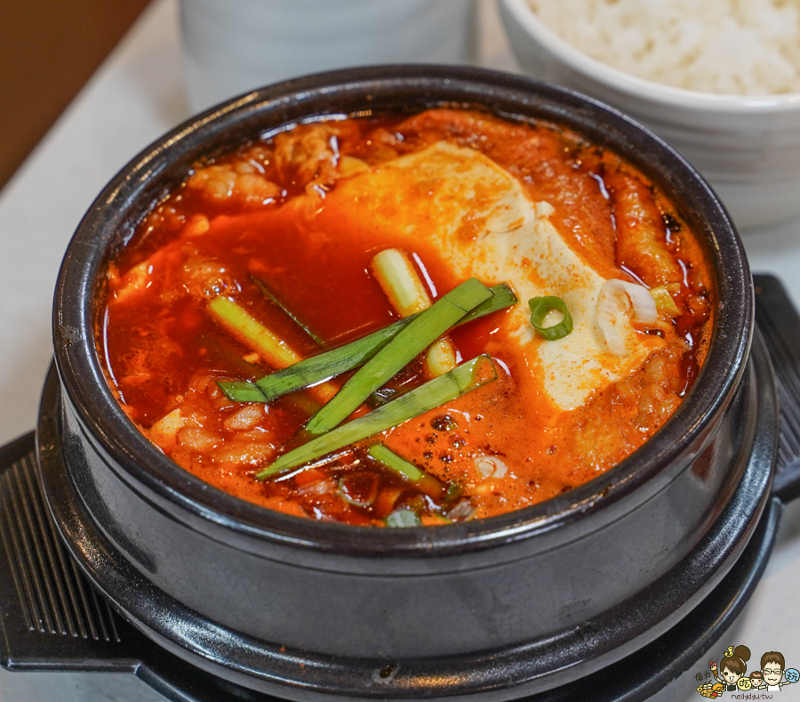 東京純豆腐 高雄第一間 豆腐煲 豆腐 好吃 甜點 聚餐 約會 百貨美食