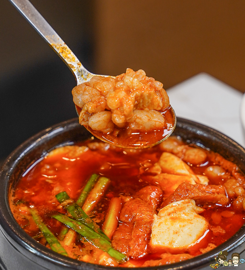 東京純豆腐 高雄第一間 豆腐煲 豆腐 好吃 甜點 聚餐 約會 百貨美食