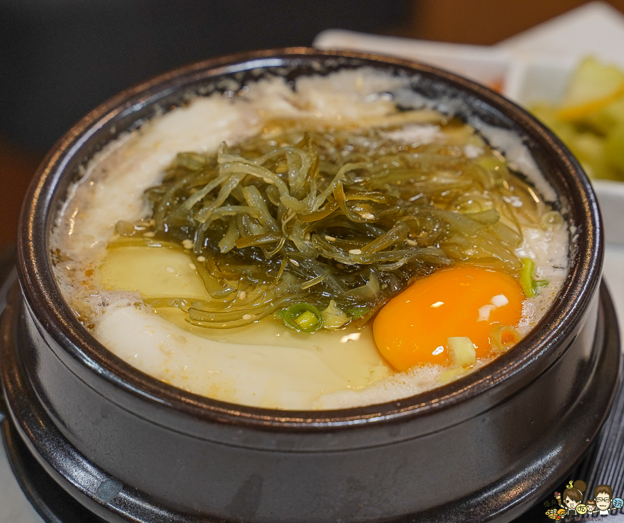 東京純豆腐 高雄第一間 豆腐煲 豆腐 好吃 甜點 聚餐 約會 百貨美食