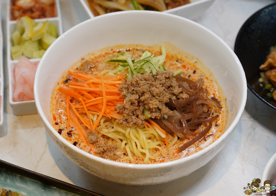 東京純豆腐 高雄第一間 豆腐煲 豆腐 好吃 甜點 聚餐 約會 百貨美食