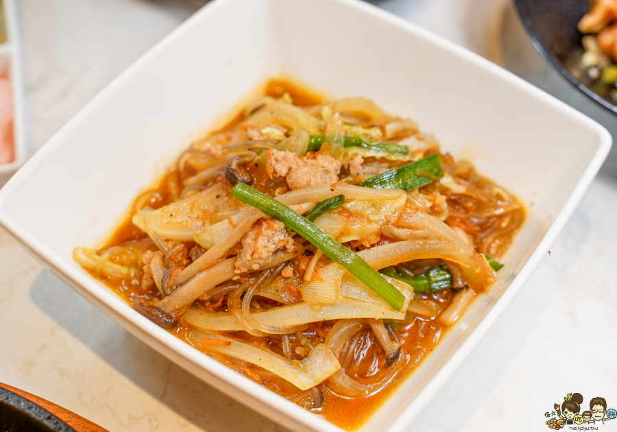 東京純豆腐 高雄第一間 豆腐煲 豆腐 好吃 甜點 聚餐 約會 百貨美食