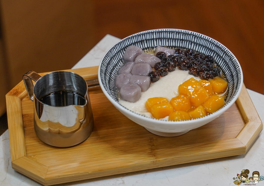 東京純豆腐 高雄第一間 豆腐煲 豆腐 好吃 甜點 聚餐 約會 百貨美食