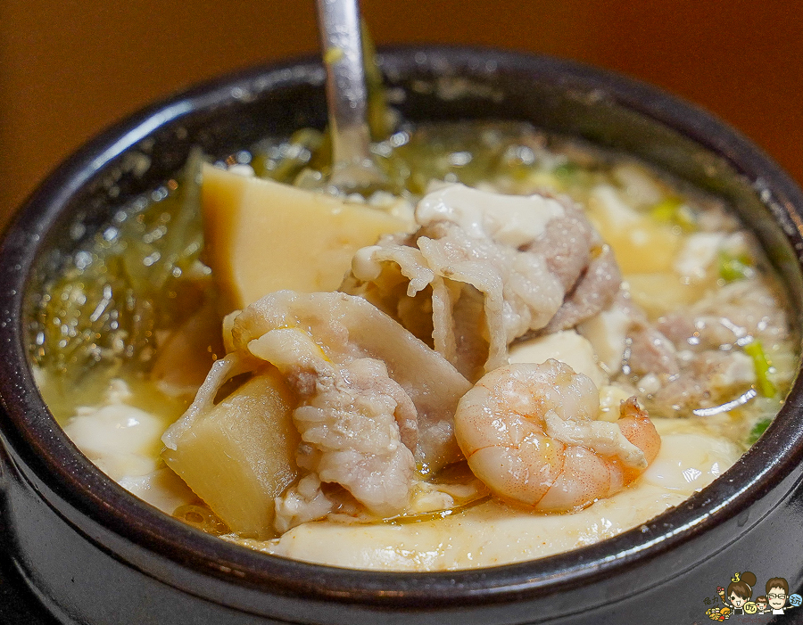 東京純豆腐 高雄第一間 豆腐煲 豆腐 好吃 甜點 聚餐 約會 百貨美食