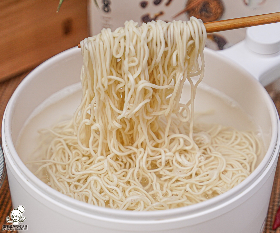 詹姆士 詹麵 拌麵 團購 美食 麵食 乾麵 好吃 必買 伴手禮 親子 麵 推薦 