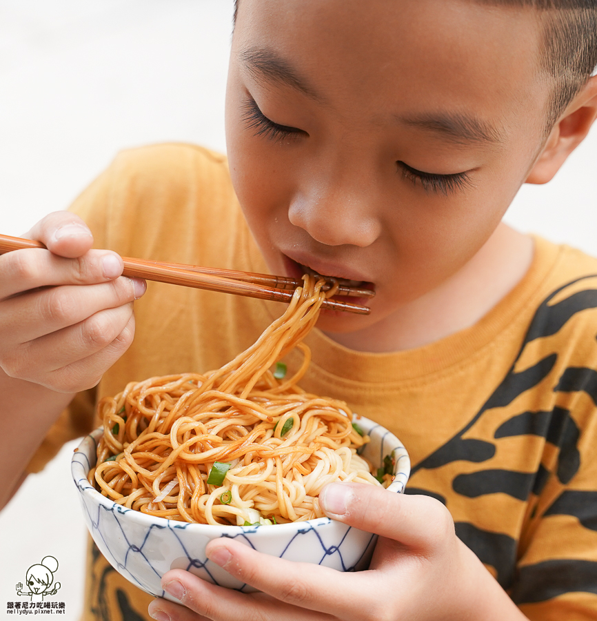 詹姆士 詹麵 拌麵 團購 美食 麵食 乾麵 好吃 必買 伴手禮 親子 麵 推薦 