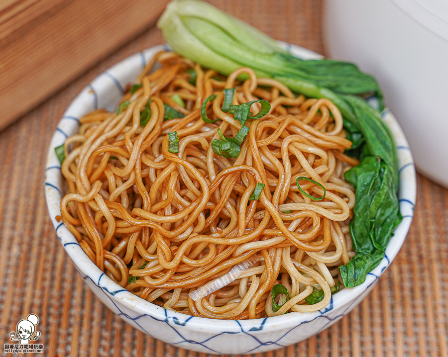 詹姆士 詹麵 拌麵 團購 美食 麵食 乾麵 好吃 必買 伴手禮 親子 麵 推薦 