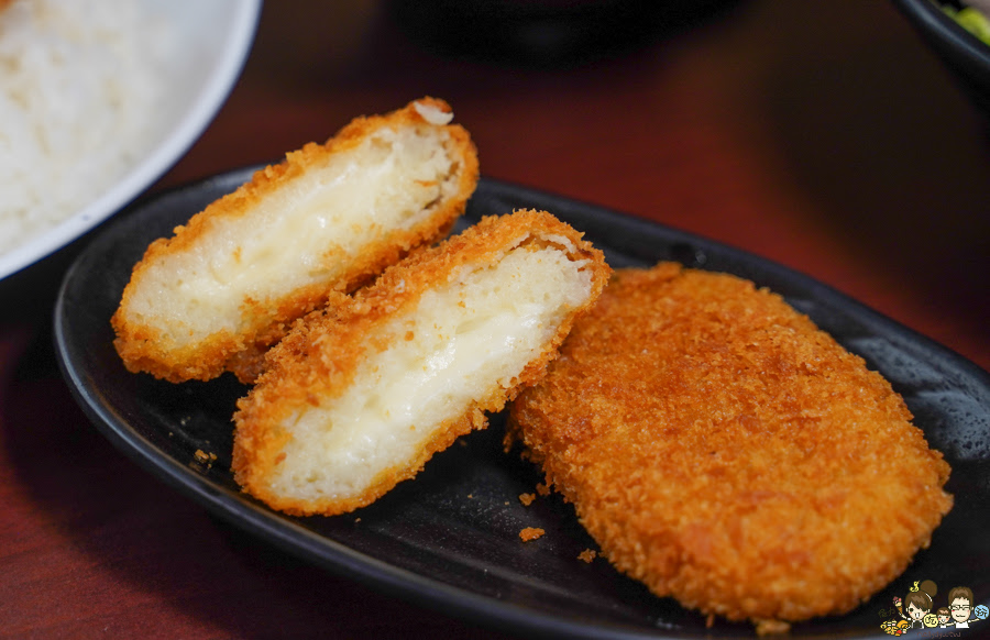 高雄蓋飯 咖哩飯 美食 平價 好吃 快速 炸物 可樂餅 天澤日食 好吃 推薦
