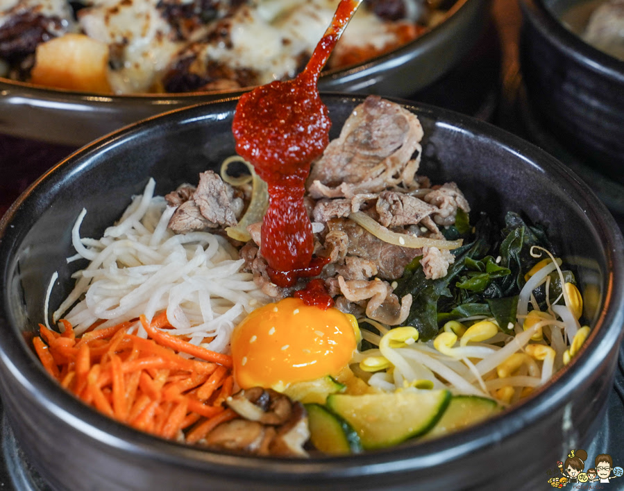 韓式烤肉 韓國料理 石鍋拌飯 牛排骨 湯 聚餐 約會 韓國年糕 韓式美食 水刺床