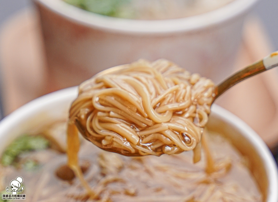 麵線 麵線羹 楊六麵線 好吃麵線 大腸麵線 小吃 銅板美食 屏東美食 勝利星村美食