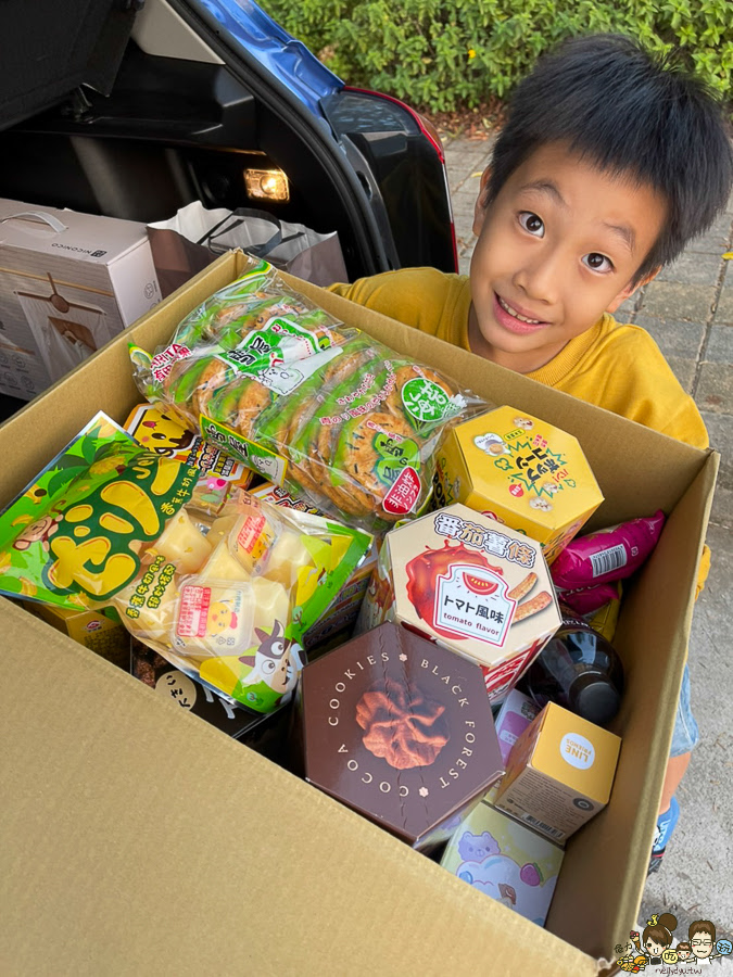 熊愛夾 零食 餅乾 夾零食 娃娃機 嘉義旅遊 嘉義好玩 親子 遊戲 互動 