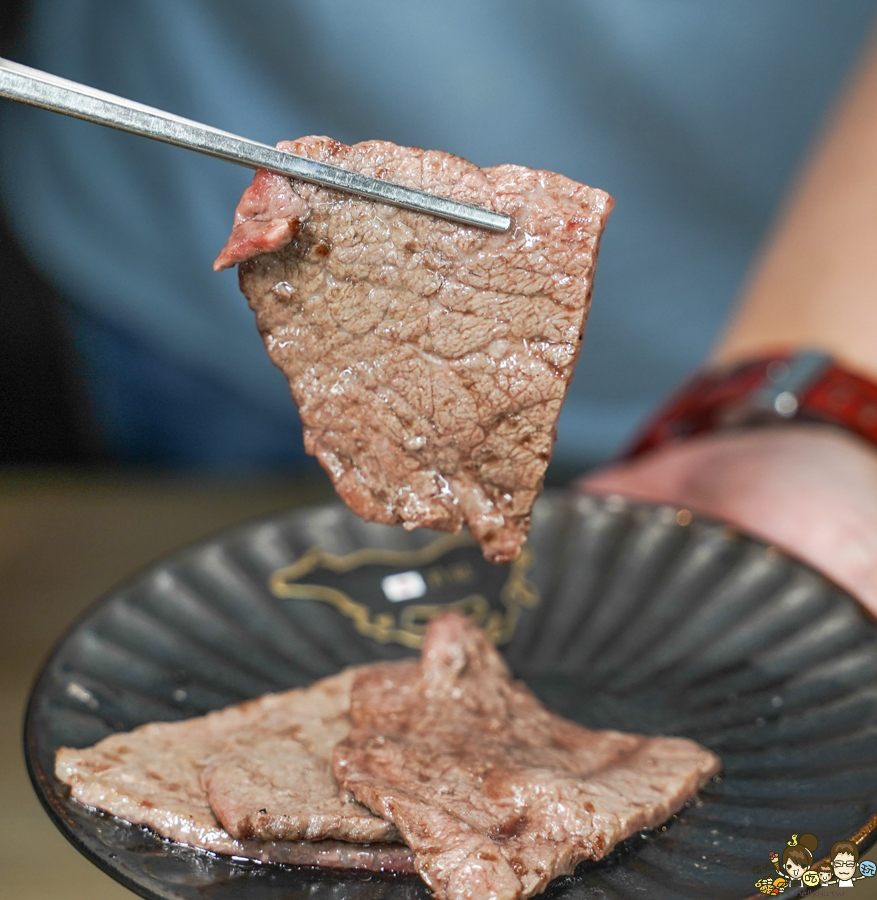 高雄慶生 紀念日 約會 慶祝 包廂 吃燒肉 燒肉推薦 癮燒 和牛 頂級 好吃 生日送