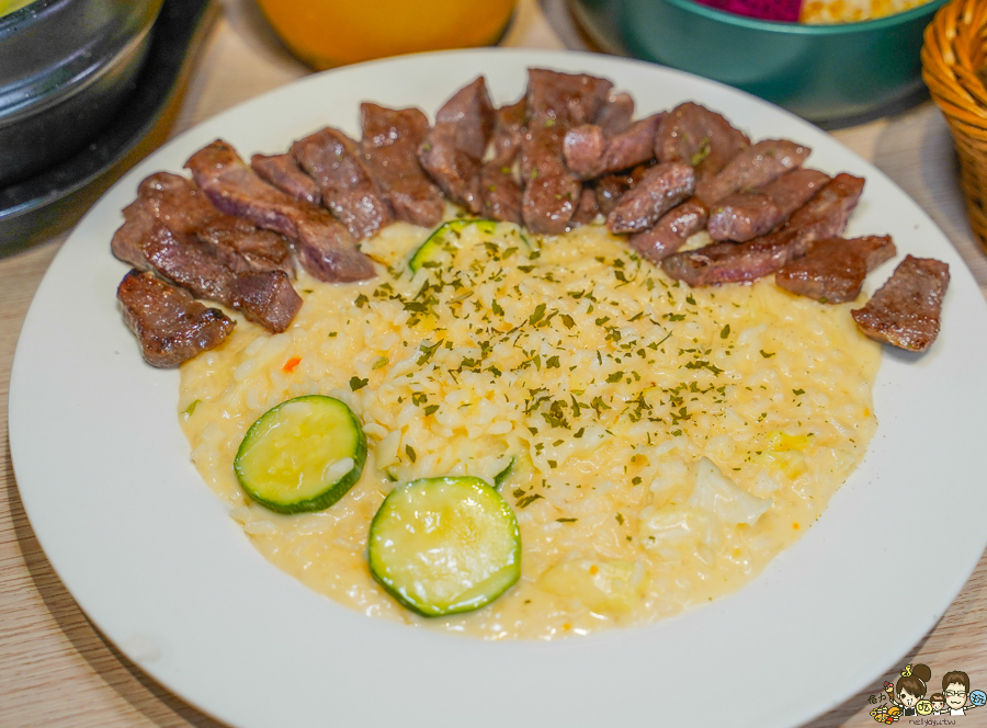 韓式料理 聚餐 約會 小港 美食 用餐 家庭聚會 親子用餐 巷弄美食 飲料 漸層