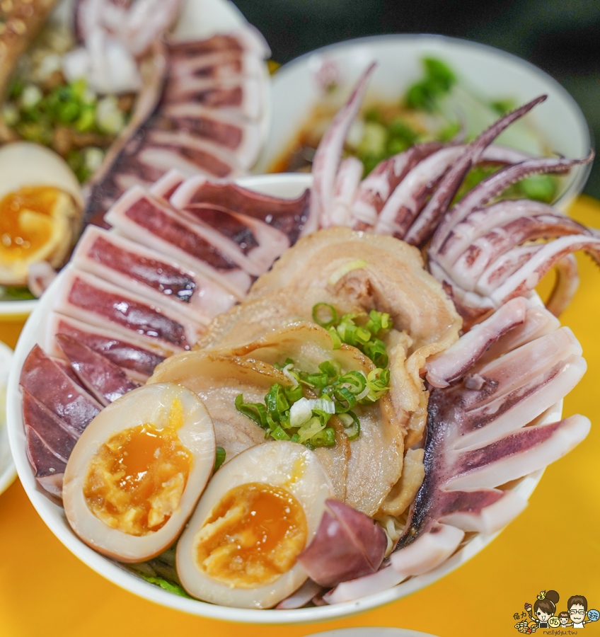 台南美食 小吃 意麵 獨創 獨特 浮誇 痛風美食 好吃 古早味 創意 獨特 台南旅遊