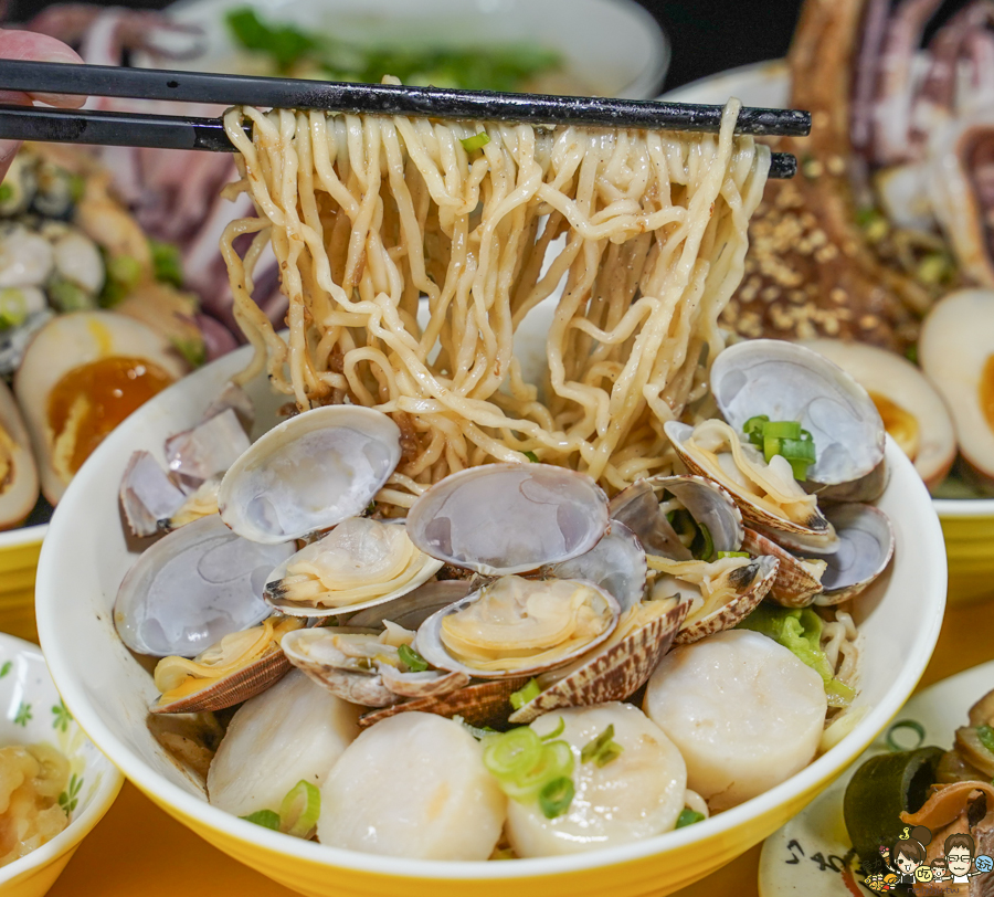 台南美食 小吃 意麵 獨創 獨特 浮誇 痛風美食 好吃 古早味 創意 獨特 台南旅遊