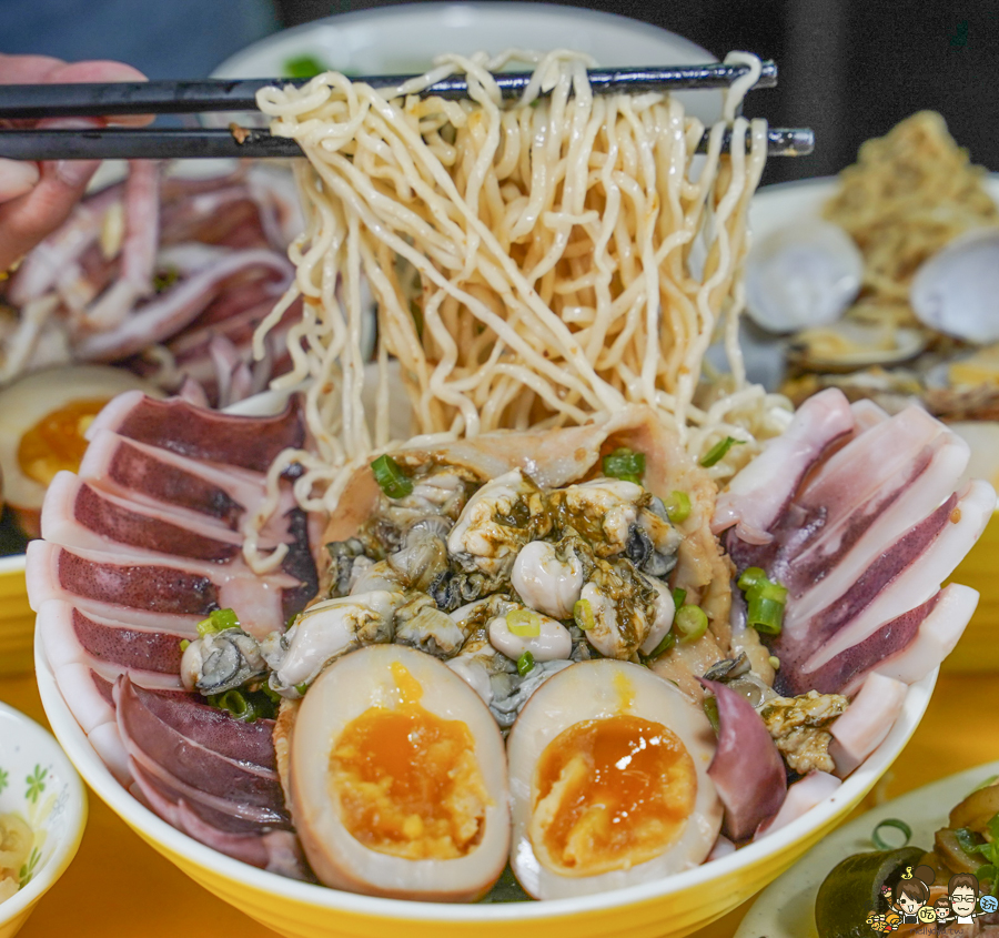 台南美食 小吃 意麵 獨創 獨特 浮誇 痛風美食 好吃 古早味 創意 獨特 台南旅遊