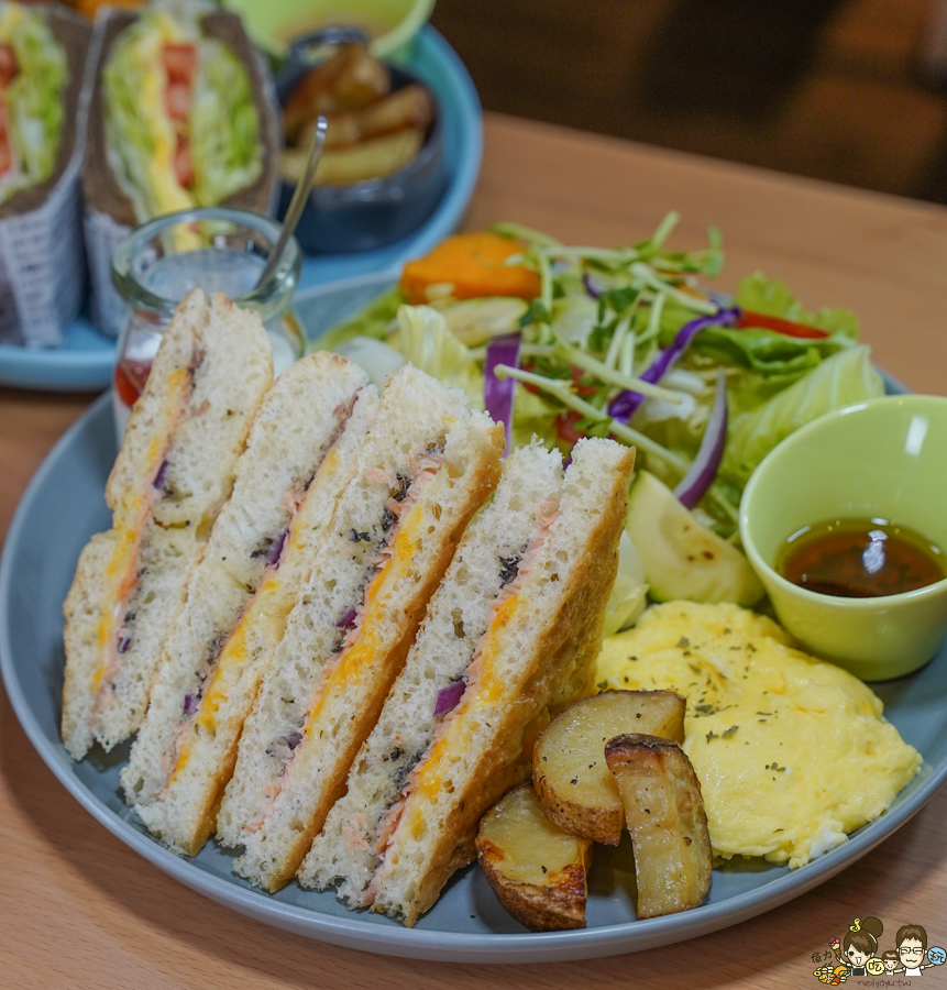 鹽埕美食 高雄美食 高雄早午餐 早午餐 輕食 麵包 歐式 好吃 低調 美味 澎派