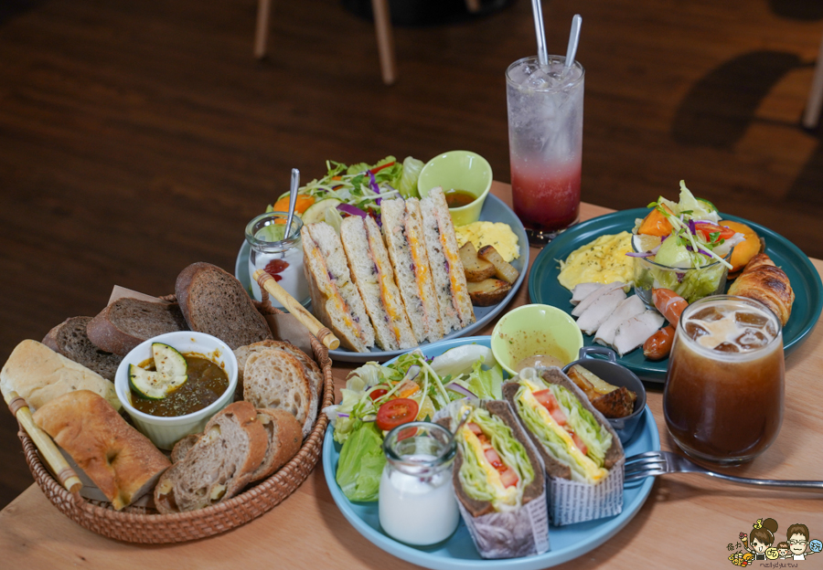 鹽埕美食 高雄美食 高雄早午餐 早午餐 輕食 麵包 歐式 好吃 低調 美味 澎派