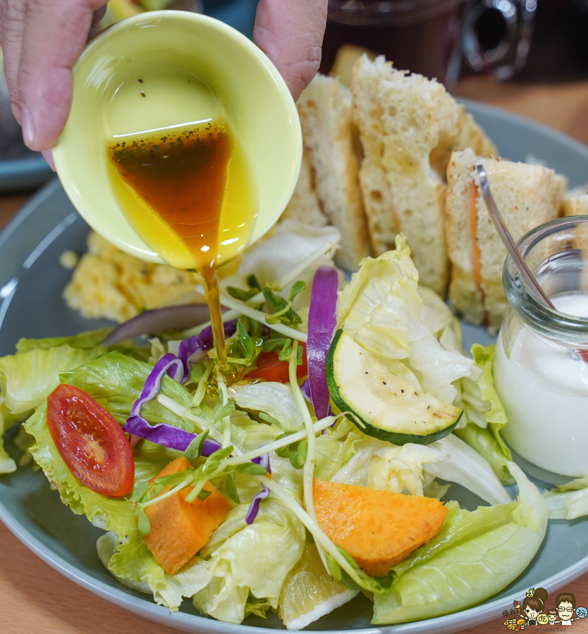 鹽埕美食 高雄美食 高雄早午餐 早午餐 輕食 麵包 歐式 好吃 低調 美味 澎派